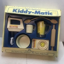 Chilton-Globe Kiddy Matic Action Appliances blender hand mixer