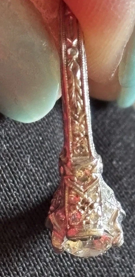 LAZARE KAPLAN Woman’s Diamond Ring Size 8 Platinum - Image 4 of 4