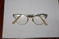 LADIES CATS EYE GLASSES 1950'S."ALUMINUM FRAME 1/20 12K GF Center ALUM 44