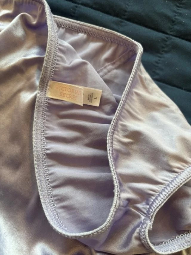 Vintage Victoria's Secret Second Skin Satin Hipster Panty Large Lavender - Image 3 of 4