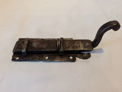 LOQUET TARGETTE VERROU ANCIEN EN FER FORGE - Photo 1/4
