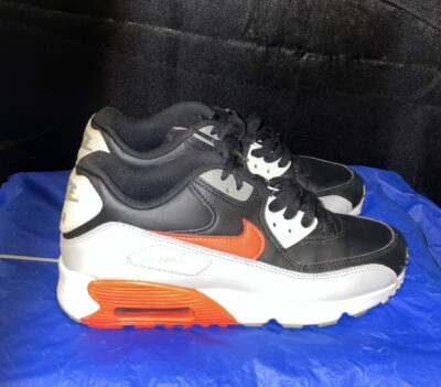 Nike Air Max 90 Leather Trainers 833412-024 Black/Crimson SIZE