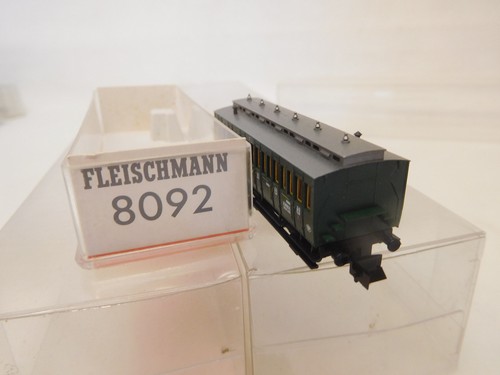 MES-59846	Fleischmann piccolo Spur N Abteilwagen DRG 1541 3.Kl. | Zustand: Gebraucht