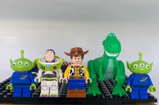 Lego TOY STORY Minifigure Lot WOODY - ALIEN - BUZZ  LIGHTYEAR- YOU PICK