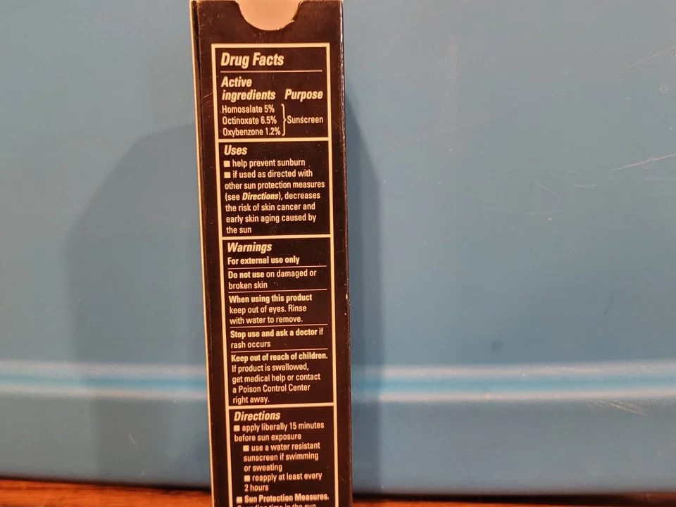 Mary Kay CC Cream Sunscreen Broad Spectrum SPF 15 - Medium - 1 fl oz - Image 3 of 4