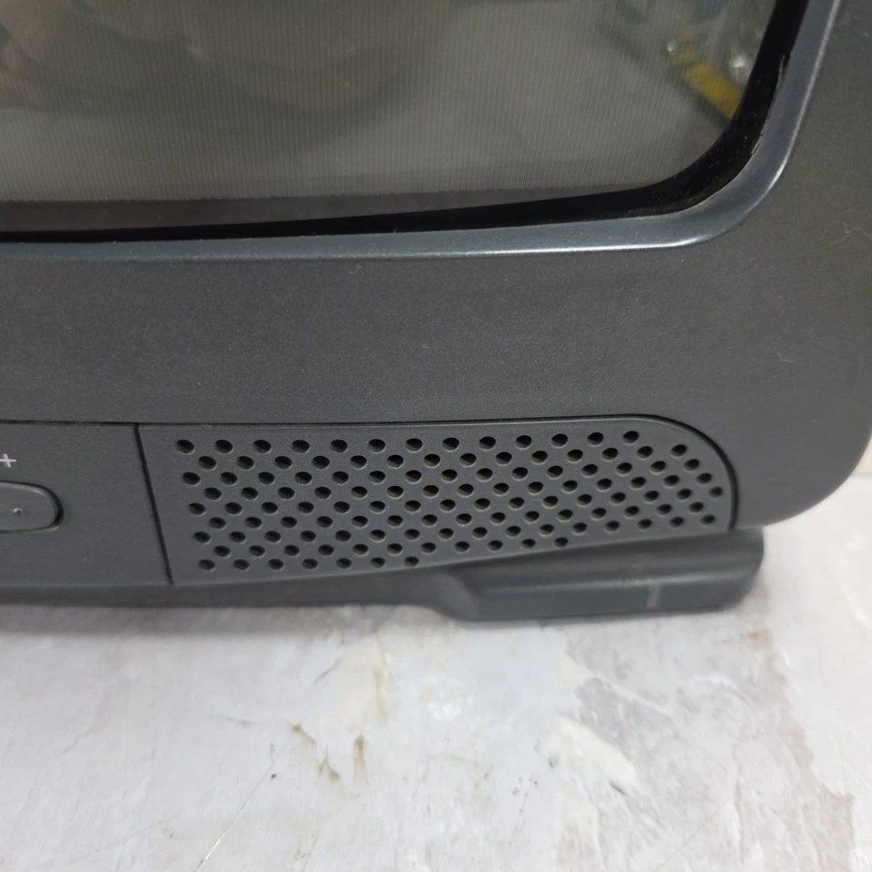 Goldstar GCT1304M CRT 13" Tube TV for Retro Gaming Tested & Working Fast Ship - Image 4 of 4