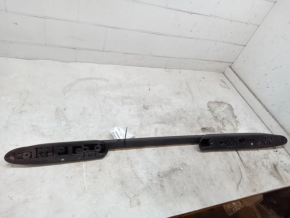 09 Saturn Outlook lado pasajero derecho portaequipajes riel lateral OEM Foto 2 de 4