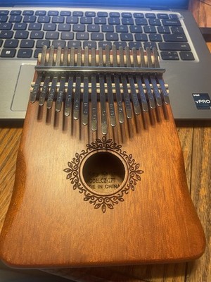 Kalimba 17 Key Mahogany Wood Thumb Piano Mbira Finger Piano with Carrying Bag 