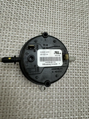 340AAV036080 HK06NB123 IS20201-4001 MP2168 Bryant Furnace OEM Pressure Switch