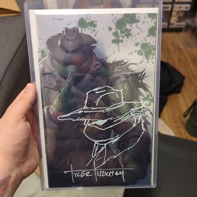TMNT #1 SDCC Raph Disguise Battle Damage Foil LTD 500 Remark/sig Tyler Kirkham
