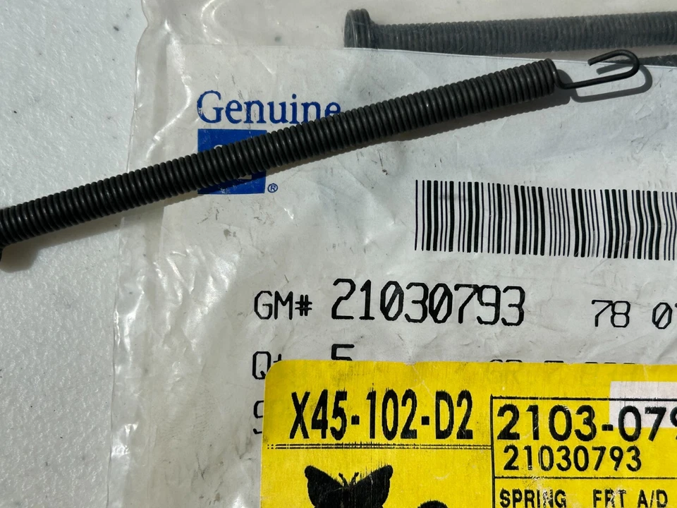 Muelle deflector de aire delantero soporte núcleo radiador Saturn GM 1991-2002 21030793 Foto 2 de 4