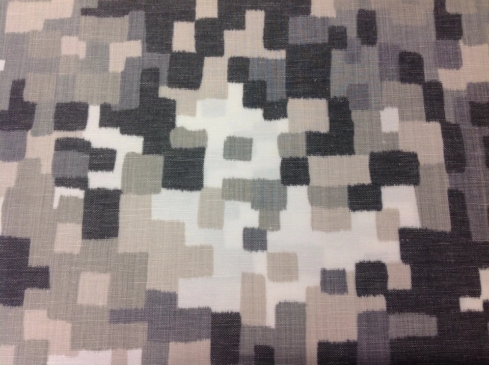 Black Edition Abstract Upholstery Fabric- Patola / Steeple Grey 3.25 yd 7682/01 - Image 2 of 3