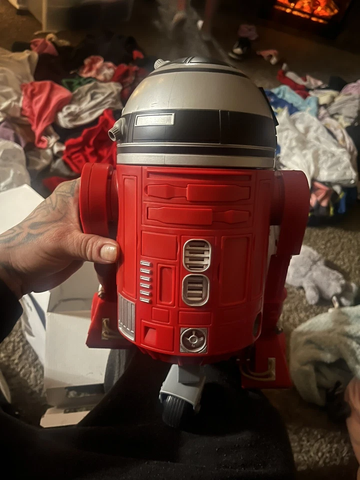 Drone de batalha Star Wars Disneyland - Imagem 2 de 3