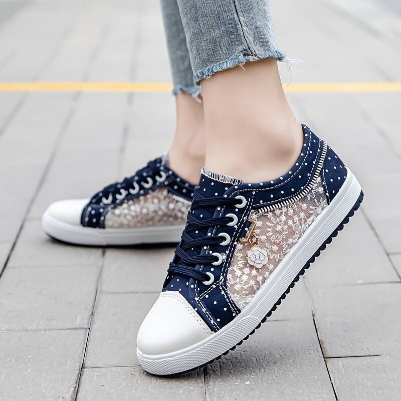 Women's fashionable anti-slip Sky-blue floral canvas shoes. UK Size 6 image 3