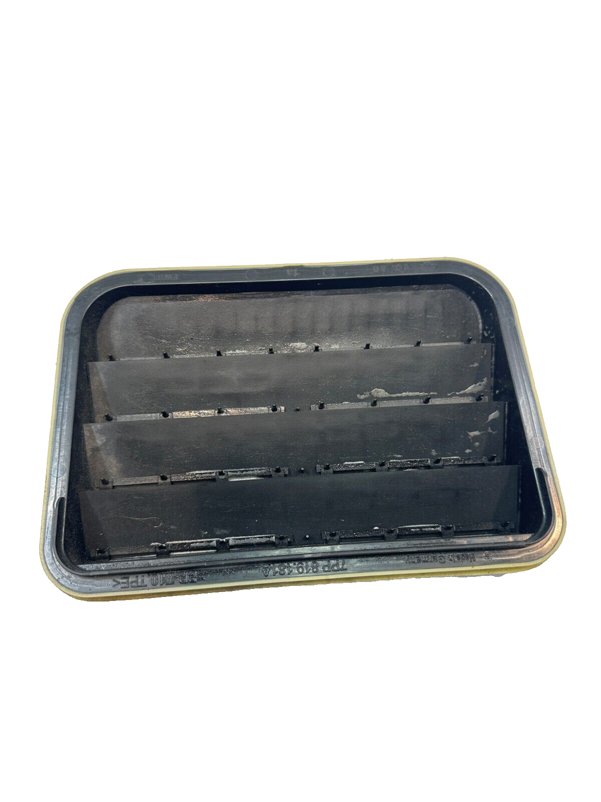 VOLKSWAGEN OEM ATLAS REAR DRIVER SIDE QUARTER PRESSURE AIR VENT GRILLE 2018-24