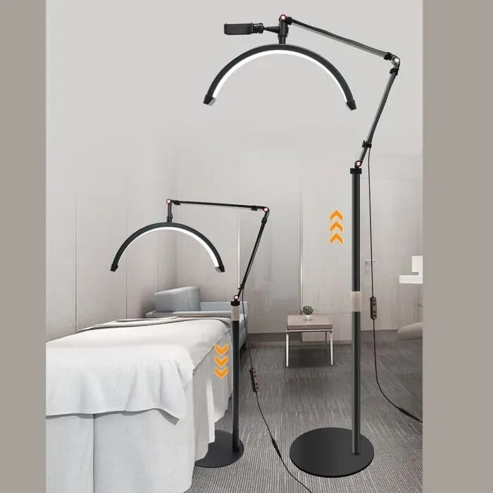 Lampe de beauté demi-lune pour routine esthétique à la maison et maquillage de soirée
