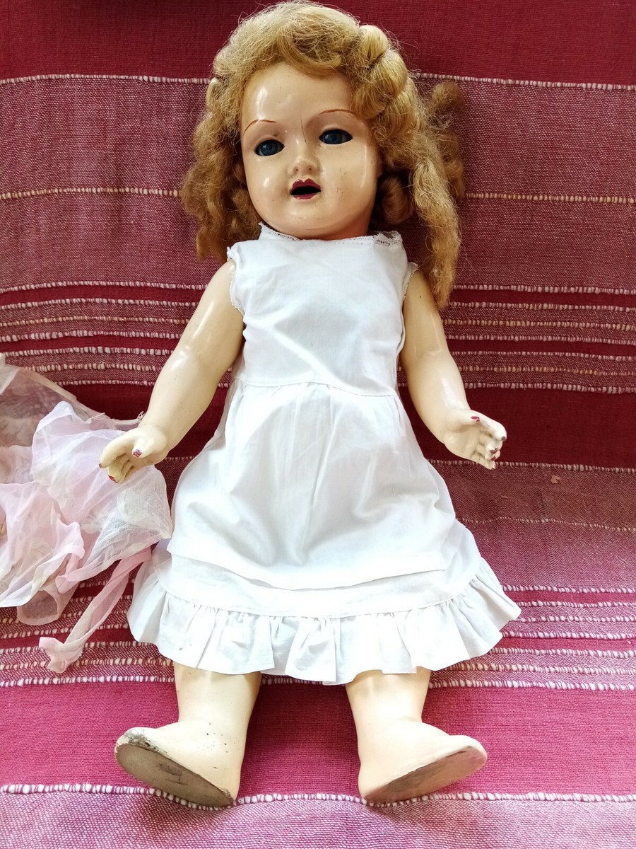 TRES JOLIE ancienne POUPEE yeux dormeurs et bouche ouverte