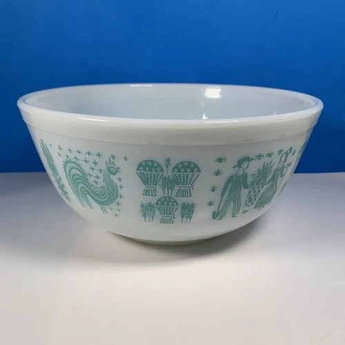 Pyrex Amish Butterprint #403 Turquoise On White ~ 2 1/2 Qt Mixing Bowl EXCELLENT