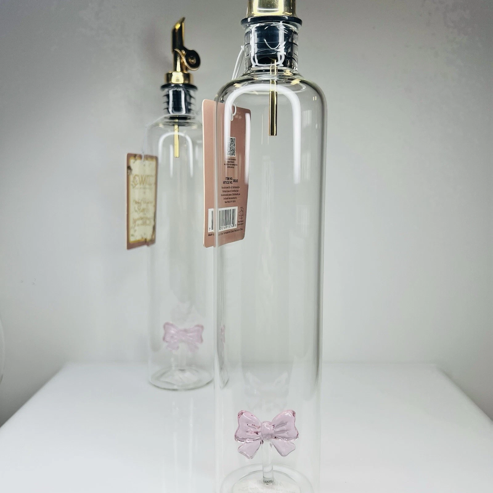 Pink Bow Oil & Vinegar Bottles Handblown Glass Gold Dispenser vhtf Set of 2 NEW
Opens in a new windo