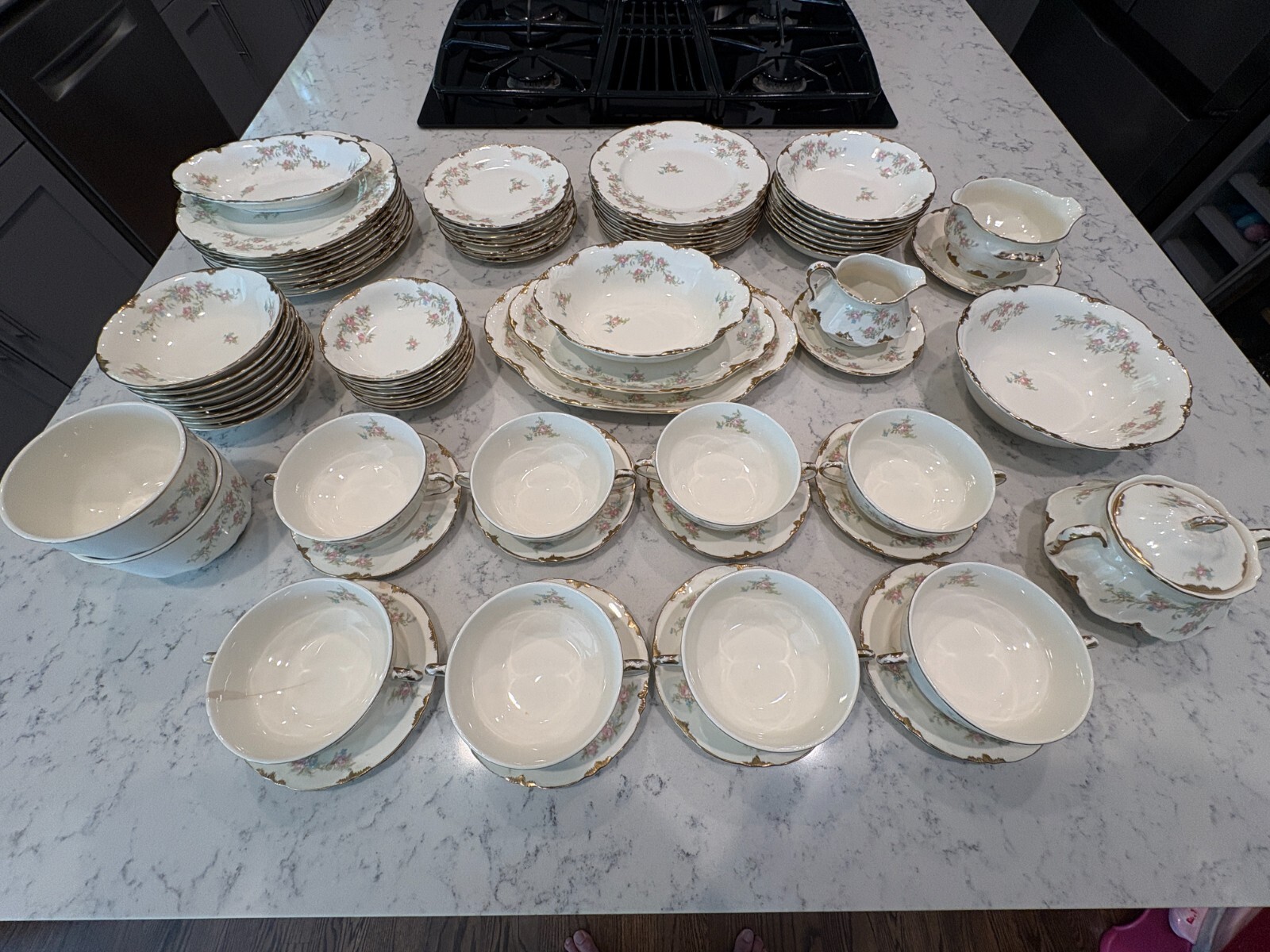 (76 Pieces Total)