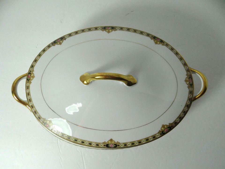 Plato vegetal cubierto ovalado Noritake The Ceilán rosas en negro Japón Foto 2 de 4