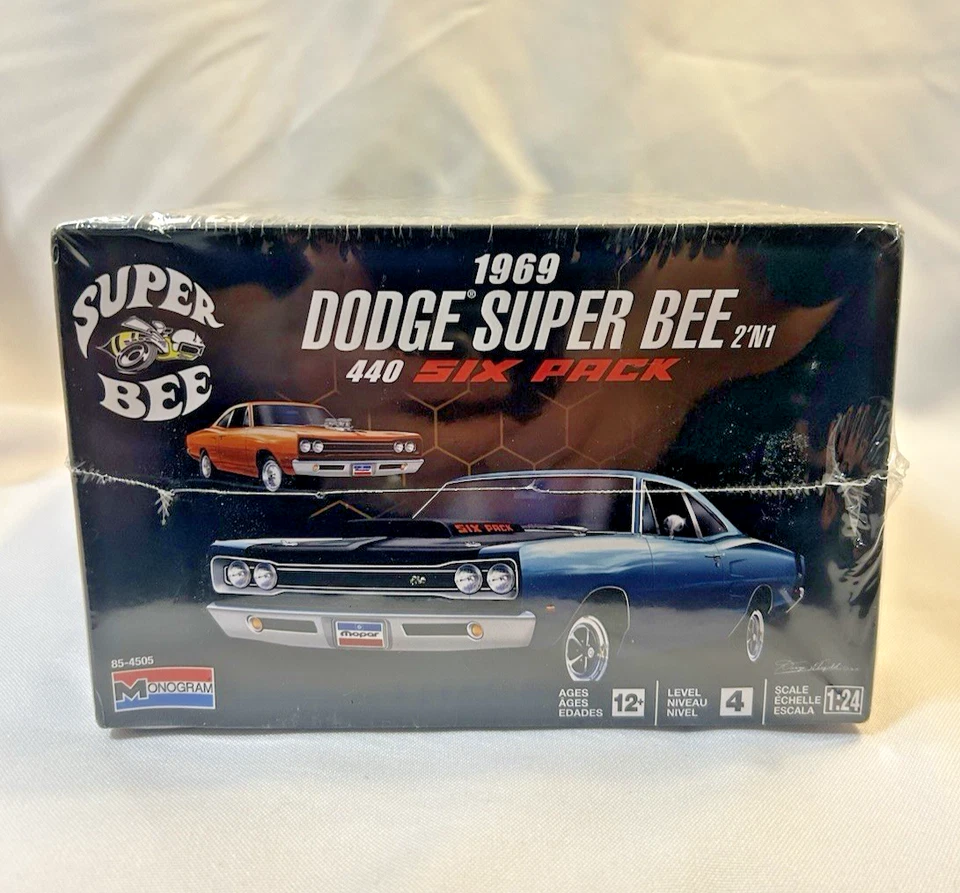 MONOGRAM DODGE 1969 Super Bee 440 Six Pack model kit NEW in Factory SEALED Box - Image 3 of 4