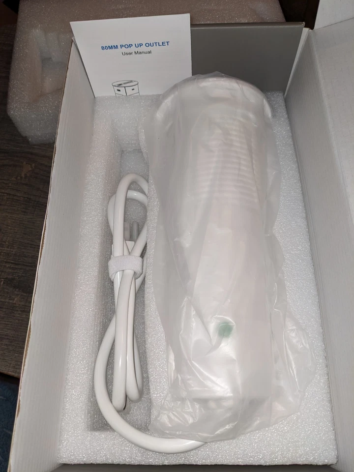Enchufe de encimera emergente 3,15" con cargador inalámbrico de 15 W, potencia máxima de 20 W blanco Foto 2 de 4