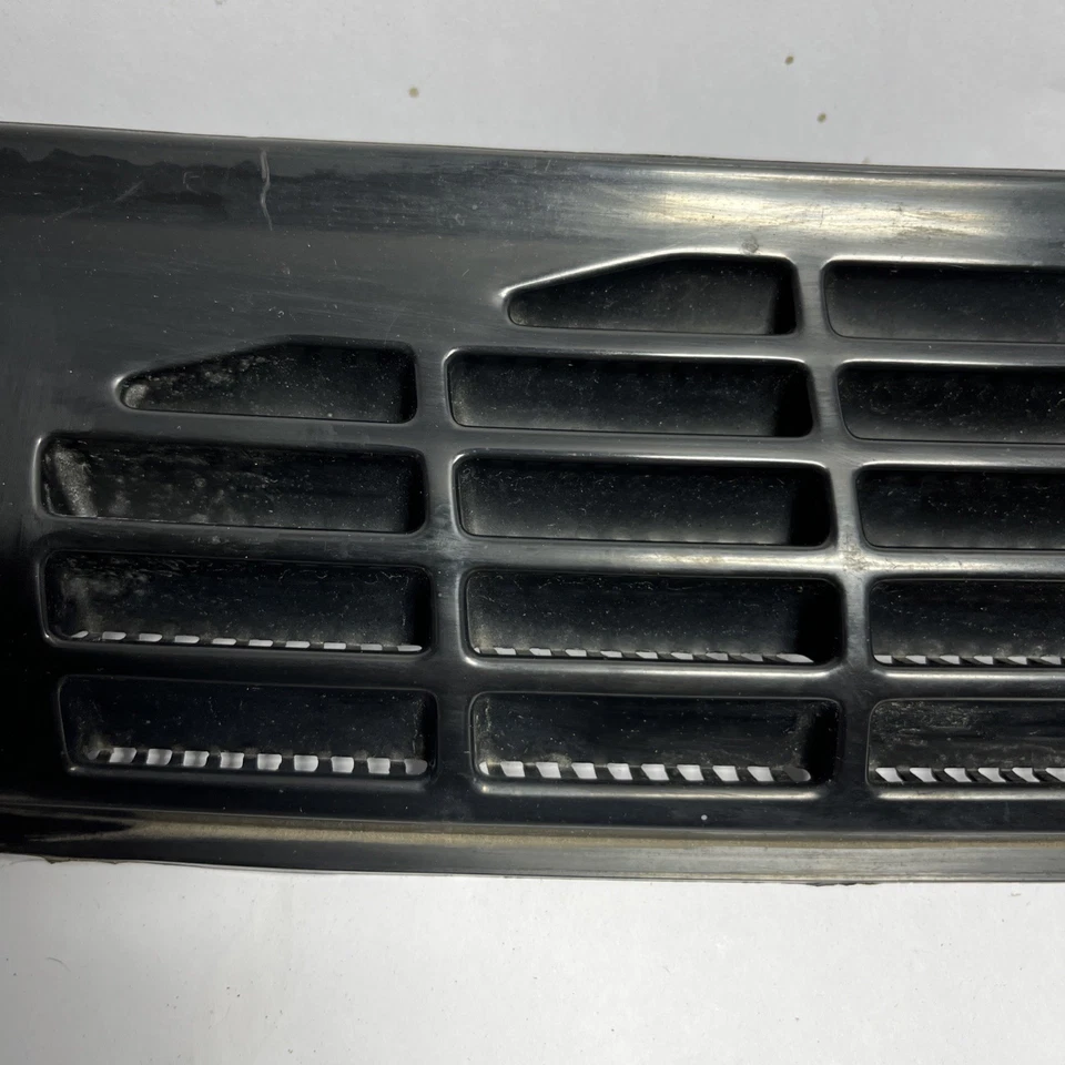 94-05 雪佛兰 S10 Blazer 挡风玻璃 Wiper Cowl 装饰面板中心 GMC Jimmy 原始设备制造商 — 第 4/4 张图片