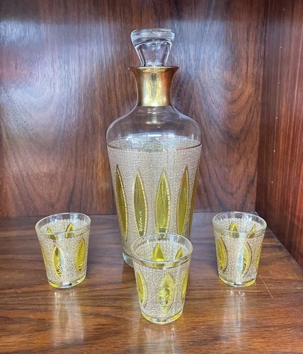 Vintage MCM Culver Tiffany Topaz Decanter w/3 Shot glasses