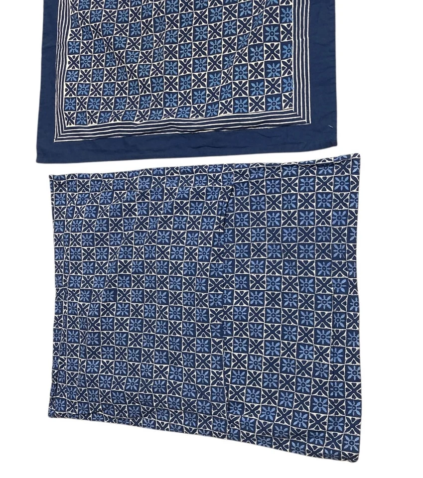 Fundas de almohada de caléndula azafrán 3 piezas azul batik estampado a mano algodón de comercio justo Foto 3 de 4