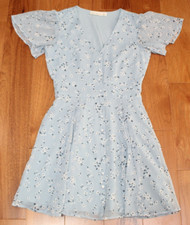 Abercrombie & Fitch FLIRTY FLORAL DRESS Women's XS Blue Flower Twirl