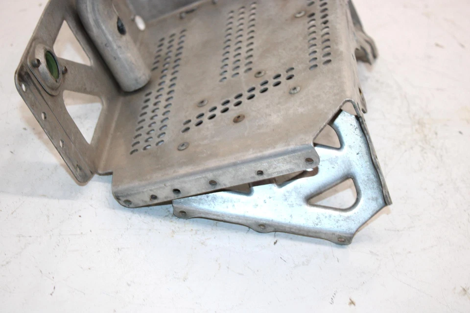 06 Arctic Cat Crossfire 600 Efi Sno Pro OEM reposapiés izquierdo 3706-223 SA187 Foto 4 de 4