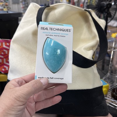Real Techniques Miracle AIRBLEND Sponge Blend + Mattify NEW