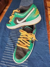 Size 9.5 - Air Jordan 1 SE Low Christmas for sale online | eBay Size 9.5 - Air Jordan 1 SE Low Christmas for sale online | eBay