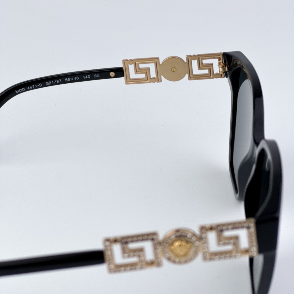 Versace Women Sunglasses Black Dark Grey Square VE4471B GB1  display picture 3