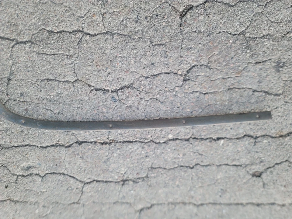 1947 - 1953 CHEVROLET GMC PICKUP TRUCK INNER WINDSHIELD GARNISH TRIM ORIGINAL RH Foto 4 de 4