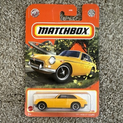 Matchbox 2023 1971 MGB GT Coupe Yellow 73/100