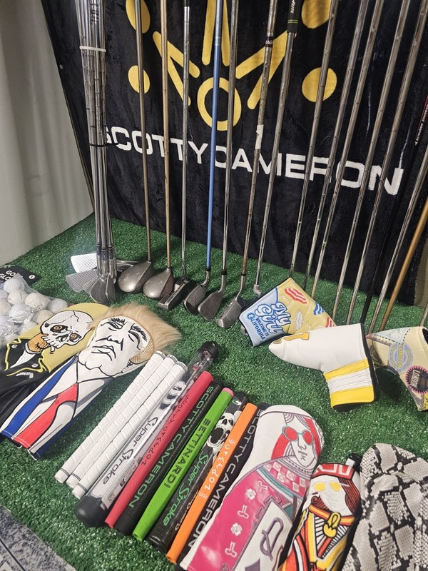 Large Lot Of Golf Clubs And Accessories 49 Pieces Read Description And See Pics