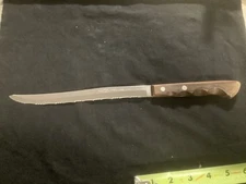 VINTAGE  ECKO Stainless Vanadium Slicing  Bread Knife 8" USA Made Wood Handle