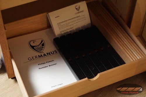 GERMANUS ® Giant Cigar Humidor Cabinet with Spanish Cedar Wood for ca 500 Cigars - Picture 3 of 11