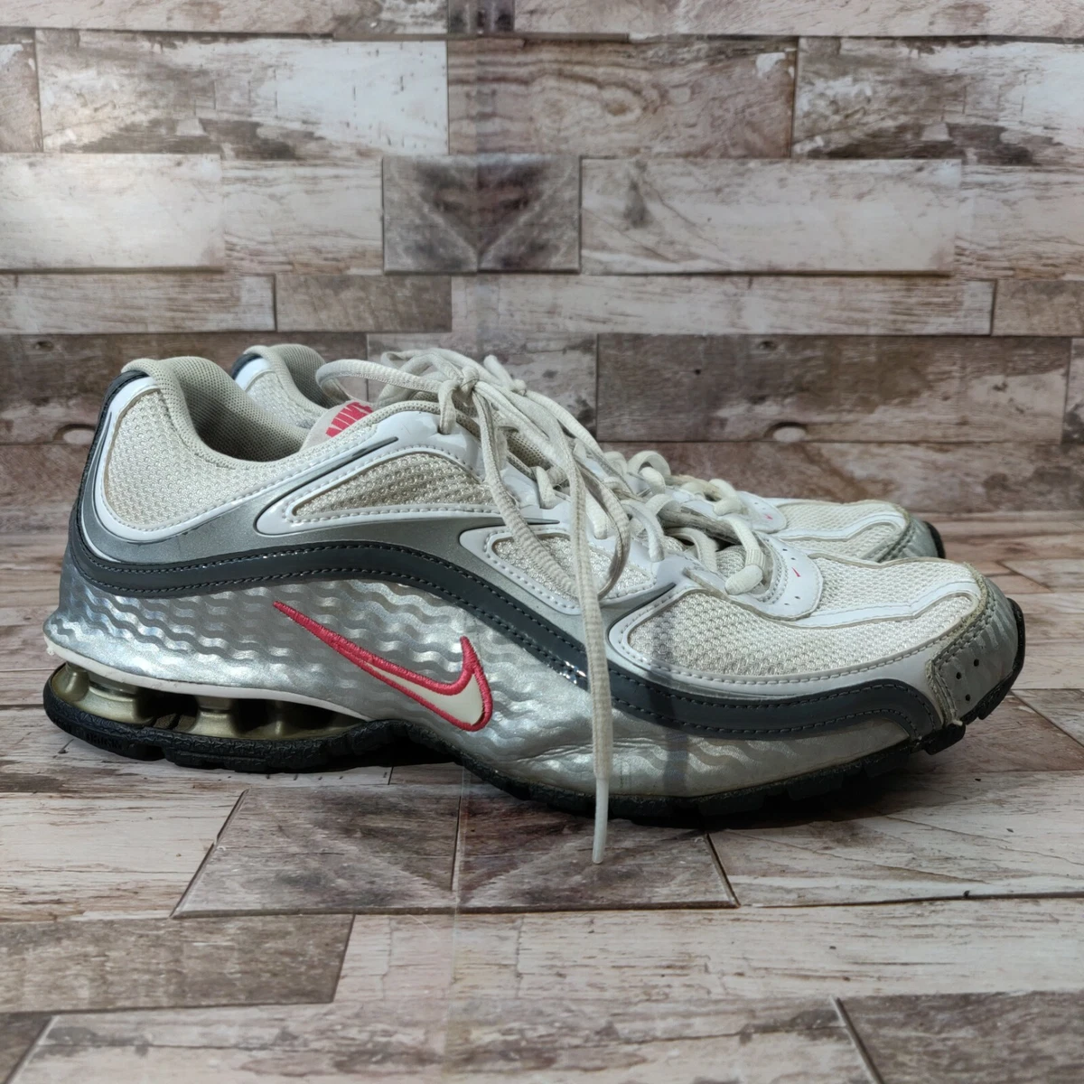 Nike Reax Run 5 Size 10 407987 116 Women s Athletic Shoes White