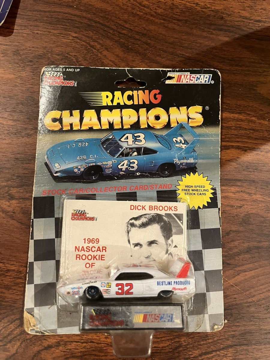 Racing Champions #32 Dick Brooks 1969 NASCAR Rookie of the Year