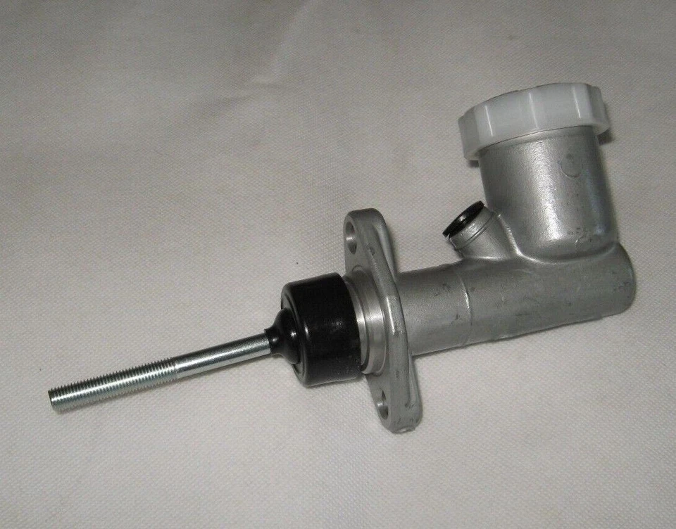 Land Rover Series 3 90 110 Clutch master cylinder STC100410, STC500100 County - Image 2 of 3