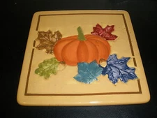 HARVEST THEMED SQUARE HOT PLATE/TRIVET