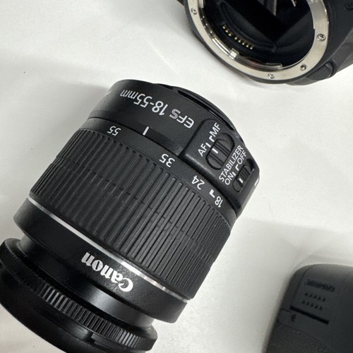 Canon EOS Rebel T2i , X3 T5i camera lot with X4 Zoom Canon EFS 18-55 mm - Bild 10 von 16