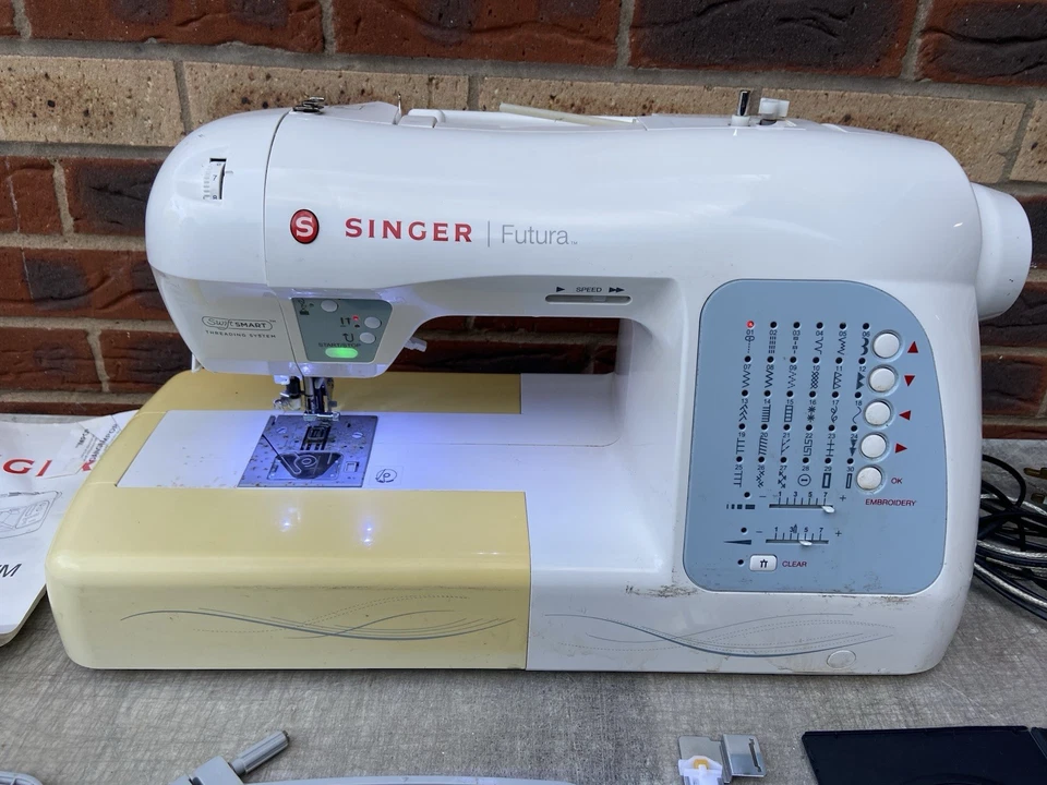 Singer Futura XL400 Embroidery Sewing Machine. Spares. Free UK Mainland Post. - Image 2 of 4