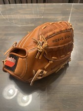 Franklin 4197 Twin Hinged Super Flex Right Hand Throw Baseball Glove
