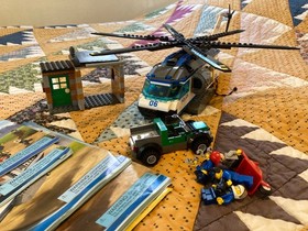 60047 Lego City Police Set +11 more sets+  80  Mini-Figures &  Instructions