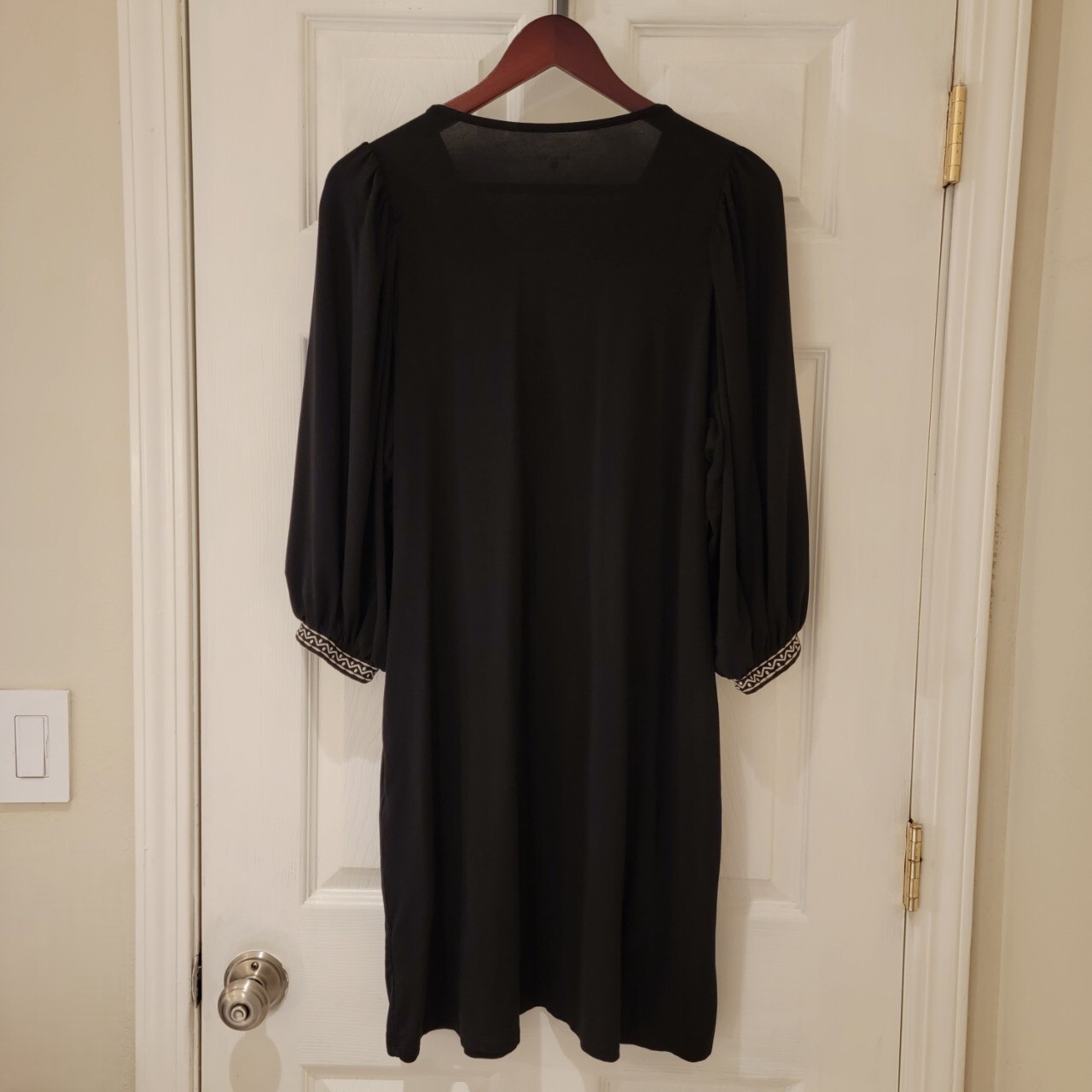 Picture 2 of 11