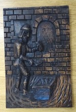 ANCIEN PANNEAU ART POPULAIRE BOIS SCULPTE VIEUX METIERS ,MACON MOYEN AGE